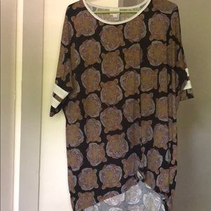 Lightly used large Irma lularoe digital tigers